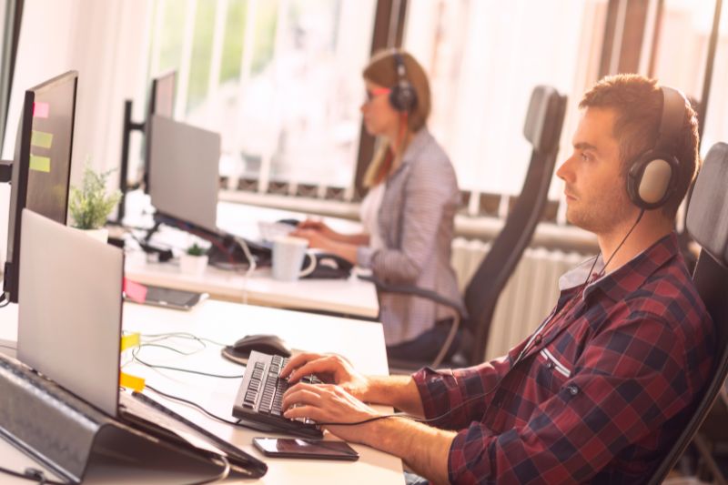 advantages of IT outsourcing